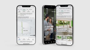 Smartphone mit Schüco-Werbeanzeigen